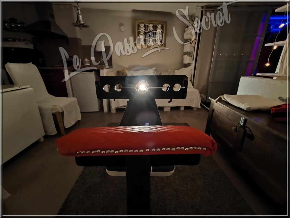 Love-Room Discret 40 M2 Bormes Les Mimosas Village Avec Terrasse Exterior foto