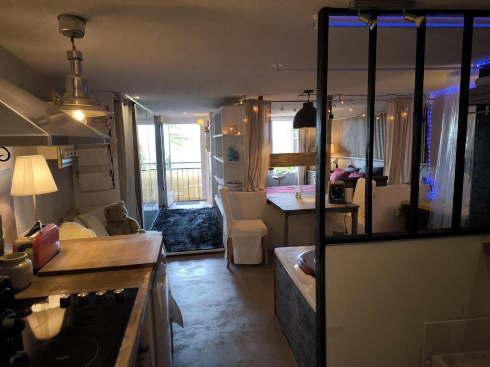 Love-Room Discret 40 M2 Bormes Les Mimosas Village Avec Terrasse Exterior foto